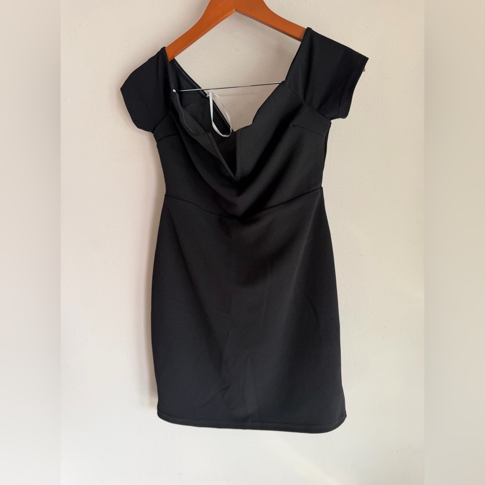 Lulu's Classic‎ Black Mini Dress